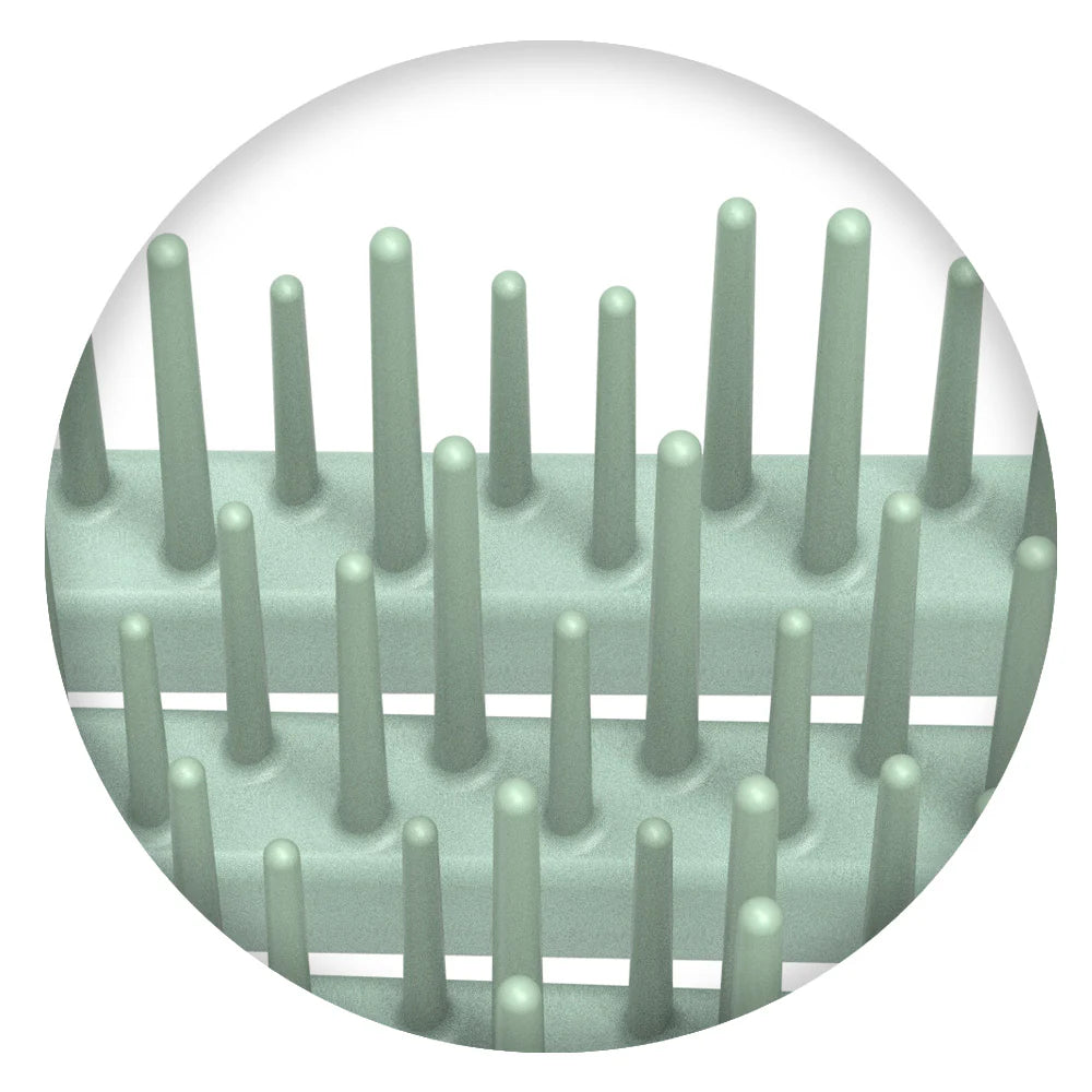 Close-up of flexible bristles on Olivia Garden CurlyHair brush designed for detangling curly hair