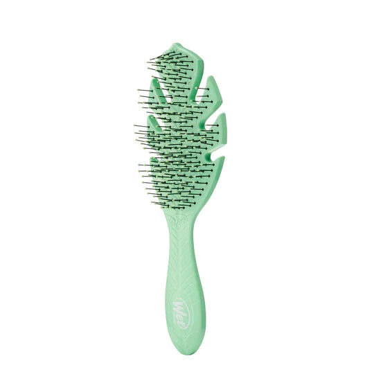Wet Brush Eco-Friendly Hair Detangler in Green with Flexible Bristles for Tangle-Free Styling