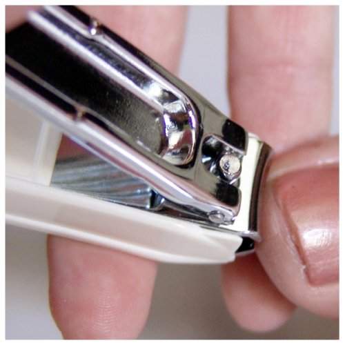 Close-up of Seki Edge Deluxe toenail clippers demonstrating precision and ergonomic design