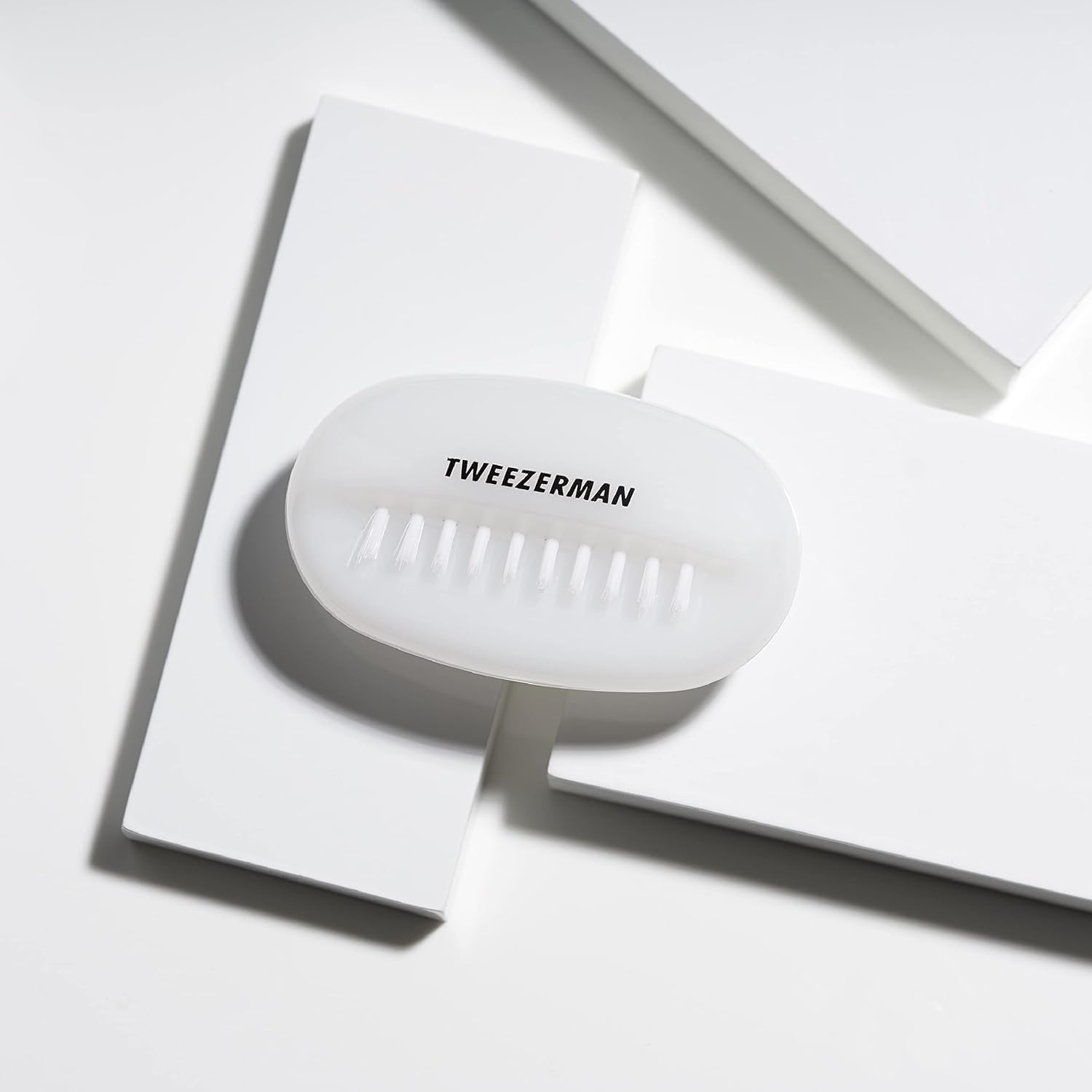 Tweezerman Dual Nail Brush (3086-R)