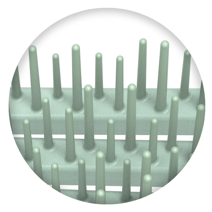 Close-up of flexible bristles on Olivia Garden CurlyHair brush designed for detangling curly hair