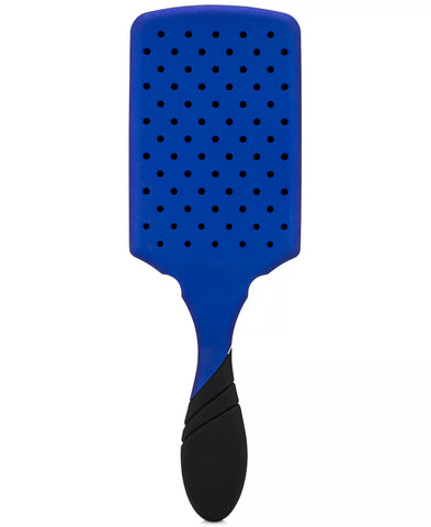 Wet Brush blue paddle brush for wet hair with ergonomic black handle and vented design