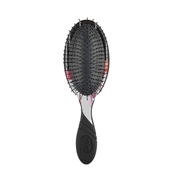 Wet Brush Bold Beauty Detangler Brush with flexible bristles for effortless detangling