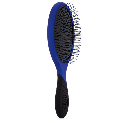 Wet Brush Pro Detangler with blue handle and flexible bristles for gentle hair detangling